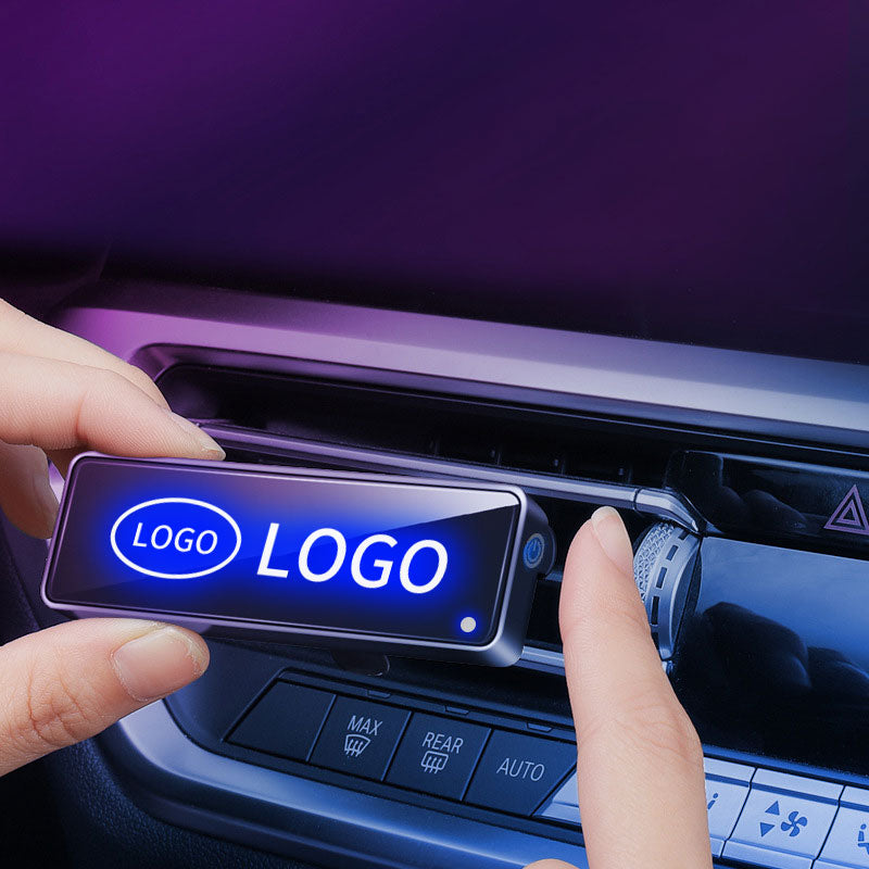 Wiederaufladbarer Aromadiffusor für die Belüftung im Auto