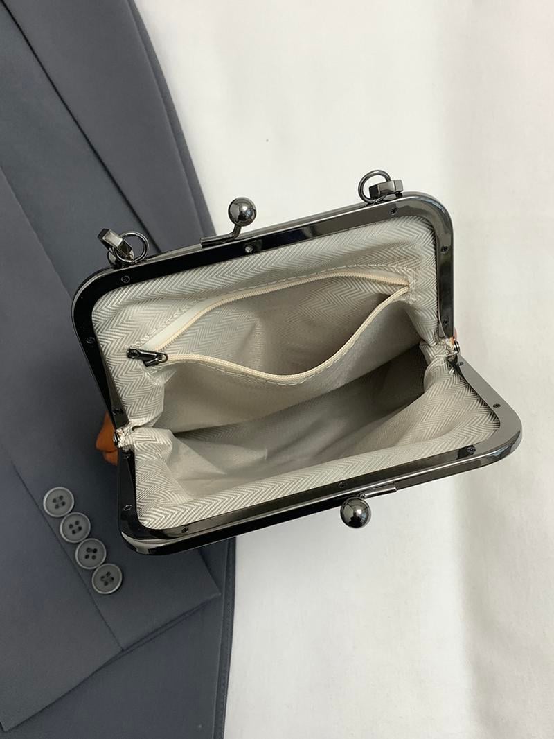 Umhängetasche im Retro-Sti