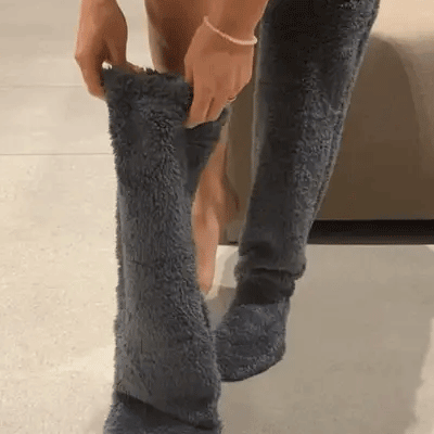 Kniestrümpfe aus Gänsedaunen für Weihnachten