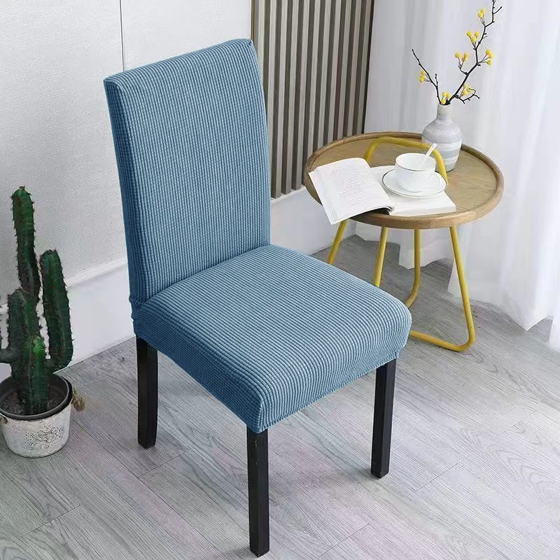 Stuhlhussen – verleihen Sie einem alten Stuhl im Handumdrehen einen neuen und frischen Look!