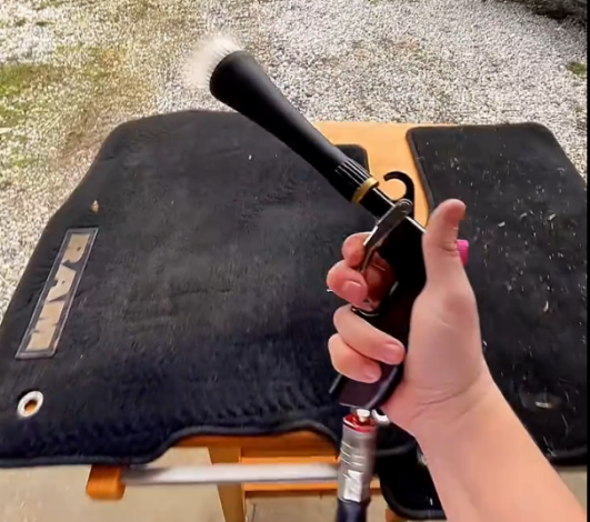 Tornado-Reinigungsgerät – 2-in-1-Druckluftpistole mit Bürst